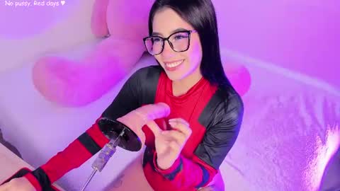 Snapshot of ibbiebennett_1 chatting on 07-15-26, 01:44 Ibbie Bennett online show from 07-15-26, 01:44