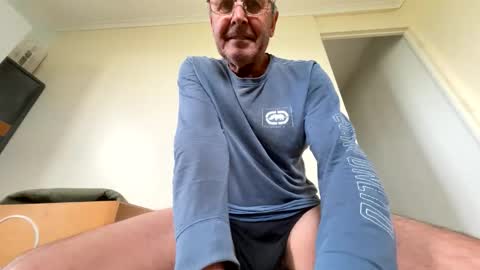 Aussie Farmer online show from 05-17-26, 01:03
