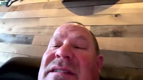 icanmakeyousquirt69 online show from 04-12-26, 08:03