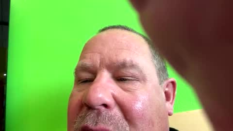 icanmakeyousquirt69 online show from 04-16-26, 08:42