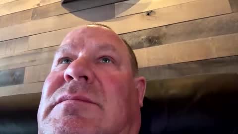 icanmakeyousquirt69 online show from 04-22-26, 09:38