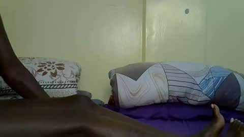 ice_girly online show from 12-21-25, 04:14