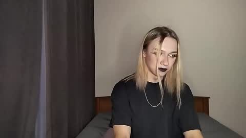 Jade online show from 12-18-25, 02:34