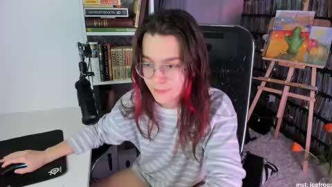 Julia online show from 03-07-25, 09:59