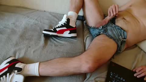 SnowTiger online show from 01-06-25, 02:03