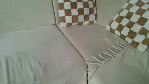 SnowTiger online show from 10-31-25, 08:59