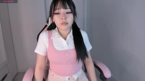 Hitomi   online show from 01-23-25, 01:13