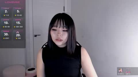 Hitomi   online show from 11-29-25, 06:05