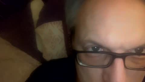 Snapshot of icums4u chatting on 01-17-25, 10:34 icums4u online show from 01-17-25, 10:34