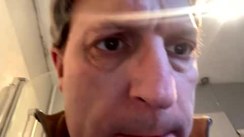 Snapshot of icums4u chatting on 02-25-25, 05:25 icums4u online show from 02-25-25, 05:25