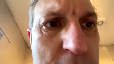 Snapshot of icums4u chatting on 02-27-25, 03:15 icums4u online show from 02-27-25, 03:15