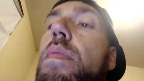 Snapshot of icyfucktoy chatting on 09-29-25, 01:00 icyfucktoy online show from 09-29-25, 01:00