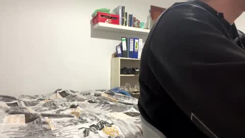 Snapshot of idkwhattowatch chatting on 02-05-25, 09:07 idkwhattowatch online show from 02-05-25, 09:07