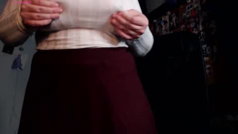 Snapshot of idontknowwhyjojo chatting on 02-23-26, 09:56 Saya online show from 02-23-26, 09:56