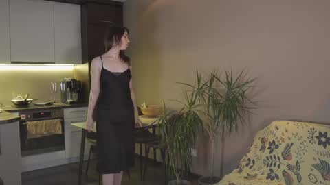 Snapshot of ifyouleave chatting on 01-20-25, 05:06 Belle online show from 01-20-25, 05:06