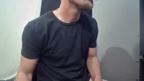 Snapshot of igetherwetter chatting on 10-30-25, 08:05 Amiri Roue online show from 10-30-25, 08:05