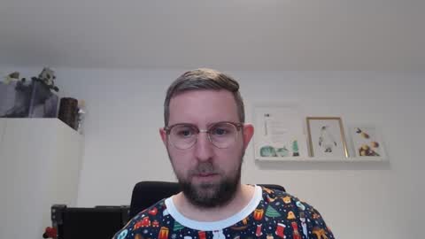 Snapshot of iggi2707 chatting on 12-06-24, 08:26 ner d online show from 12-06-24, 08:26