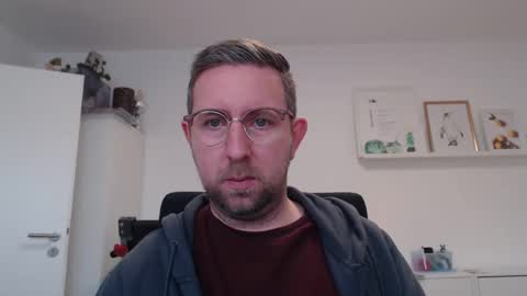 Snapshot of iggi2707 chatting on 12-13-24, 07:58 ner d online show from 12-13-24, 07:58