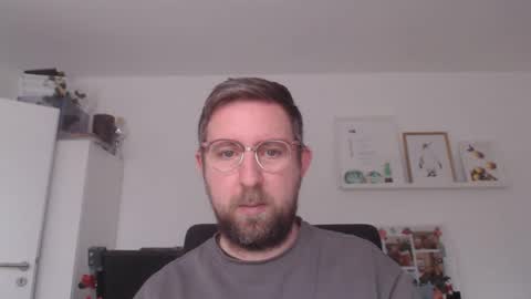 Snapshot of iggi2707 chatting on 01-09-25, 09:48 ner d online show from 01-09-25, 09:48