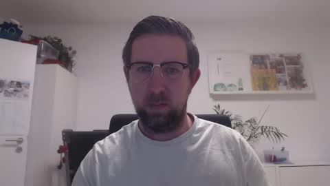 Snapshot of iggi2707 chatting on 02-26-25, 05:17 ner d online show from 02-26-25, 05:17