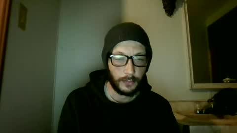 Snapshot of iggy617 chatting on 06-22-26, 01:08 iggy617 online show from 06-22-26, 01:08