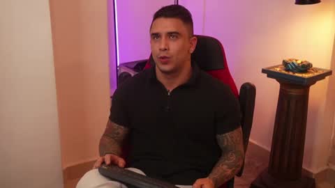 Snapshot of igor_scott chatting on 06-19-26, 07:45 Igor scott online show from 06-19-26, 07:45