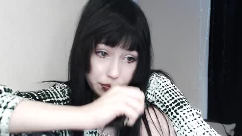 iiiiiiis online show from 02-11-26, 11:15