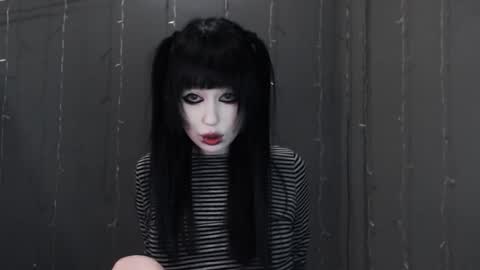 iiiiiiis online show from 03-20-26, 02:22