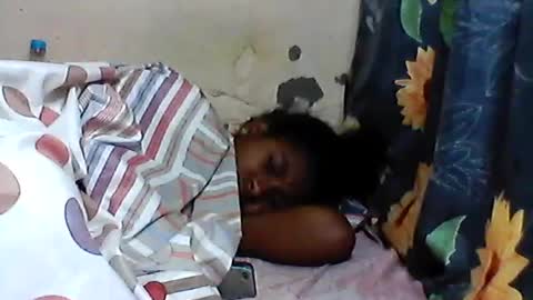 Snapshot of iiiirasoa chatting on 06-19-26, 05:01 iiiirasoa online show from 06-19-26, 05:01