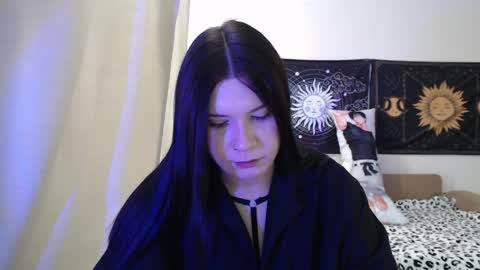 Snapshot of iintimate_flesh chatting on 04-27-26, 10:35 Vella online show from 04-27-26, 10:35