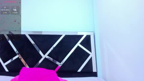 Isabella online show from 12-15-25, 01:04