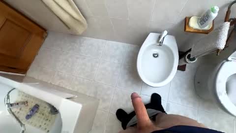 Snapshot of ilconte81 chatting on 12-23-24, 01:45 ilconte81 online show from 12-23-24, 01:45