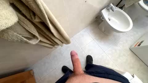 Snapshot of ilconte81 chatting on 01-01-25, 10:54 ilconte81 online show from 01-01-25, 10:54