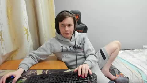 Snapshot of iliaskrislove chatting on 04-19-26, 06:10 iliaskris online show from 04-19-26, 06:10