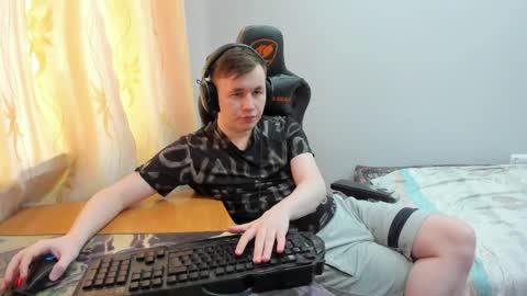 Snapshot of iliaskrislove chatting on 04-28-26, 02:27 iliaskris online show from 04-28-26, 02:27
