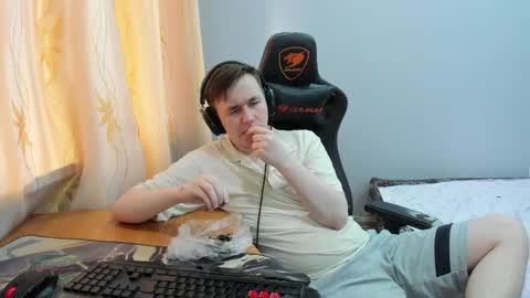 Snapshot of iliaskrislove chatting on 05-11-26, 02:45 iliaskris online show from 05-11-26, 02:45