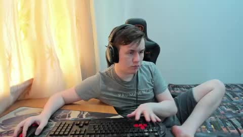 Snapshot of iliaskrislove chatting on 05-31-26, 12:34 iliaskris online show from 05-31-26, 12:34