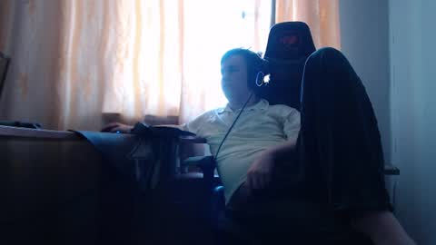 Snapshot of iliaskrisloveee chatting on 07-08-26, 02:21 lord online show from 07-08-26, 02:21