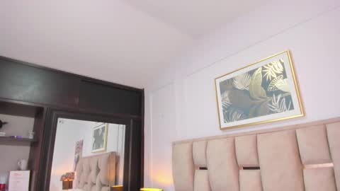 Snapshot of iliy_ chatting on 12-29-24, 02:21 ILY online show from 12-29-24, 02:21