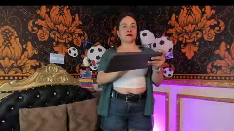 Snapshot of iliy_pervertedx chatting on 06-25-26, 11:37 LILY online show from 06-25-26, 11:37
