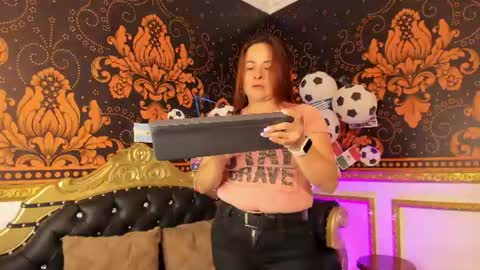 Snapshot of iliy_pervertedx chatting on 06-30-26, 11:33 LILY online show from 06-30-26, 11:33