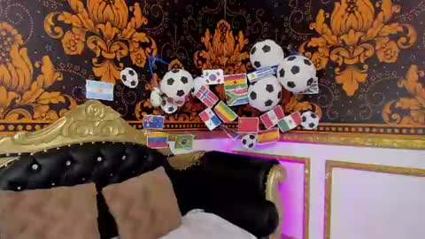 Snapshot of iliy_pervertedx chatting on 07-15-26, 11:37 LILY online show from 07-15-26, 11:37