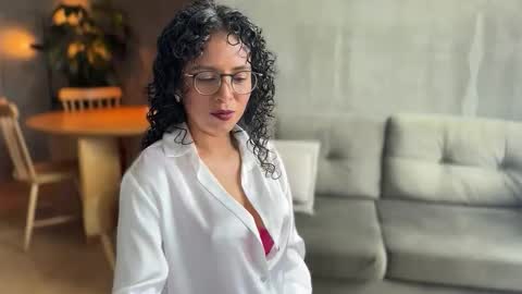 Kloe online show from 09-11-25, 07:03