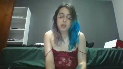 Lilly online show from 04-11-26, 01:43