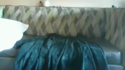 illtrythatfora1 online show from 11-19-25, 01:33