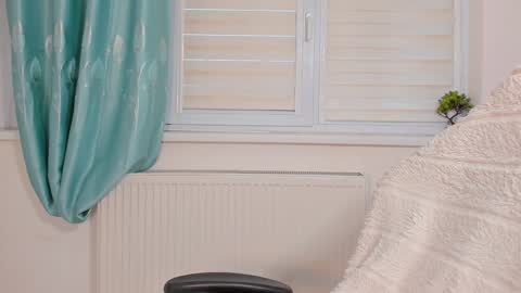 Snapshot of illusions888 chatting on 02-03-25, 12:47 D-Illusion online show from 02-03-25, 12:47