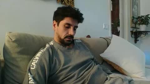 ilmangj90 online show from 02-04-25, 03:36