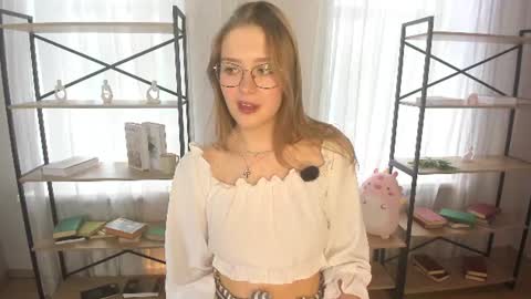 Ilona online show from 06-16-26, 07:11