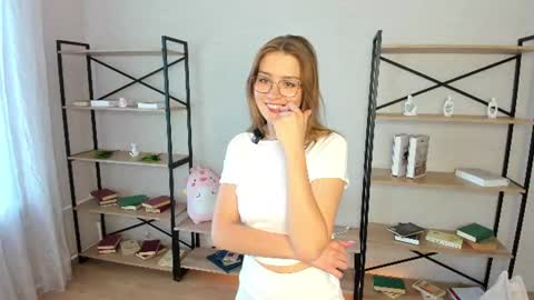 Ilona online show from 07-03-26, 06:53