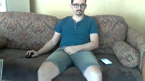 Snapshot of ilovecuteguy79 chatting on 07-27-26, 08:10 ilovecuteguy79 online show from 07-27-26, 08:10